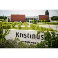 Adóvevők egy borászatban?