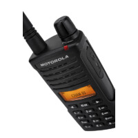 Motorola XT660d digitális ipari engedély nélkül használható adóvevő