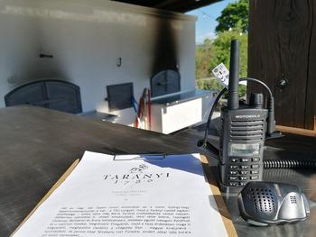 Tarányi_1780_Étterem_Motorola_XT660d_adóvevő